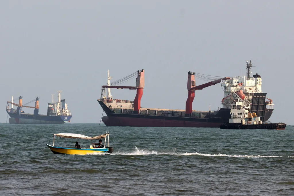 Kenaikan Harga Minyak Dunia Tekan Industri Petrokimia Indonesia