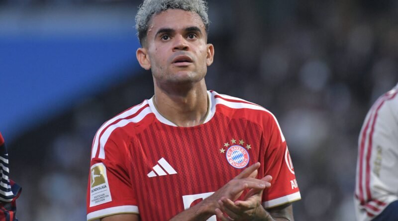 Luis Diaz Pujian untuk Nathaniel Brown di Bayern Munich