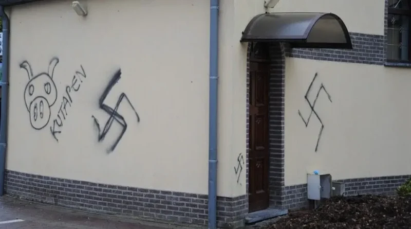 Masjid Tawfieq di Belgia Dirusak Kembali dengan Pesan Anti-Islam