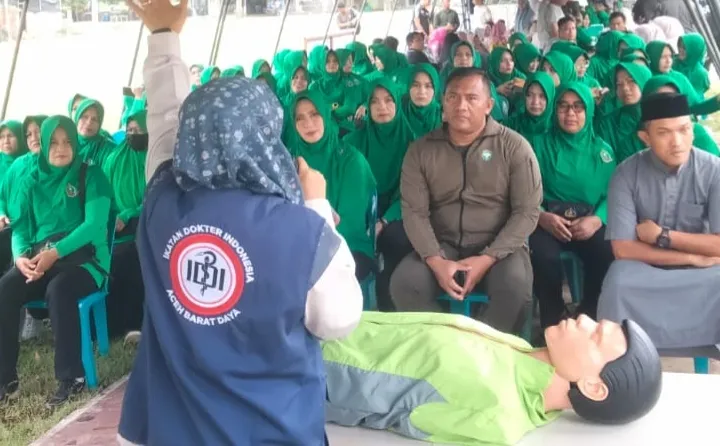 Pengobatan Gratis dan Operasi Katarak HUT ke-81 TNI di Abdya