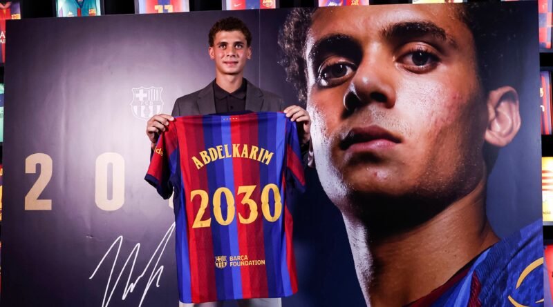 Susunan Pemain Barcelona vs Racing Santander di La Liga